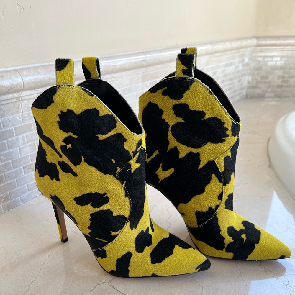 Jessica Simpson bootie